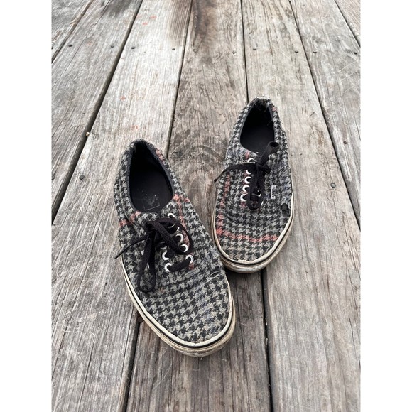 Vans Houndstooth Sneakers - Black, Gray, Red - Picture 10 of 10